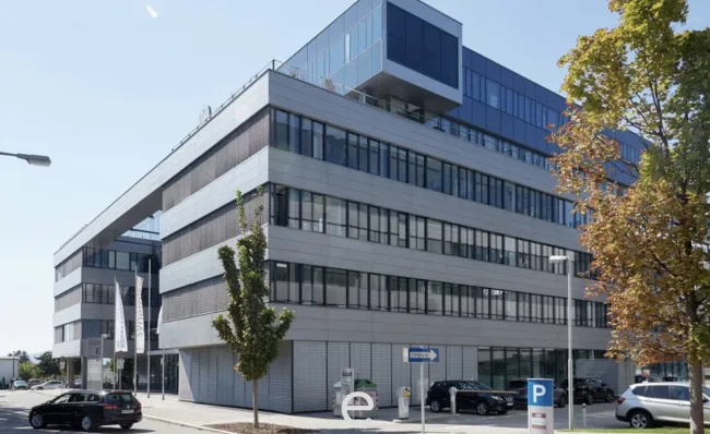 EURO PLAZA: Bürostandort im Business Hotspot - Titelbild
