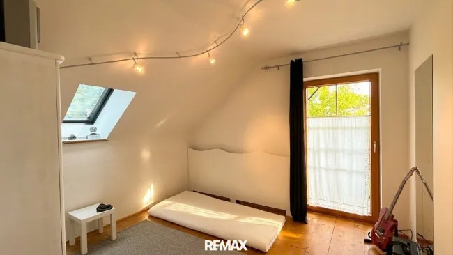 Zimmer 2 OG
