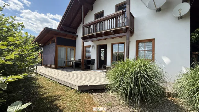 Ostterrasse mit Grillplatz