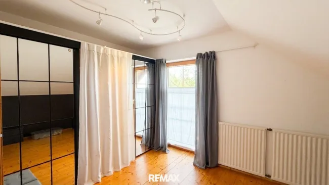 Zimmer 1 OG