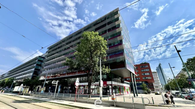 Business Center: Bürofläche direkt an der Dresdner Straße - Titelbild