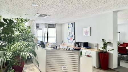 Westbahnhof Nähe: Büro mit Loggia