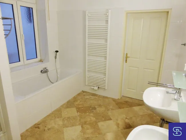 Badezimmer 1