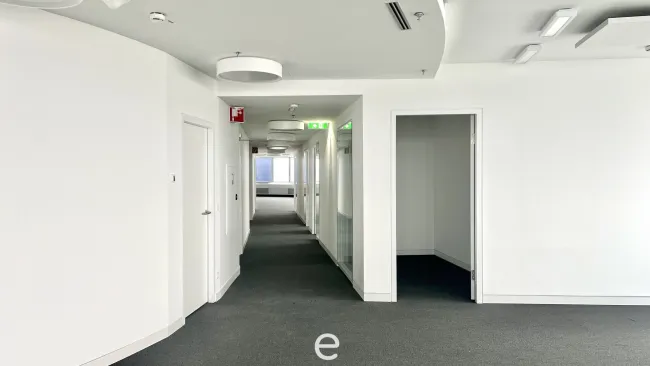 Traumhafte Büroflächen im Millennium Tower 27.OG - Bild