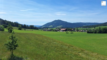Alleinlage am Waldrand mit Wildbach - Attersee u Mondsee zum greifen nahe ZWEITWOHNSITZ