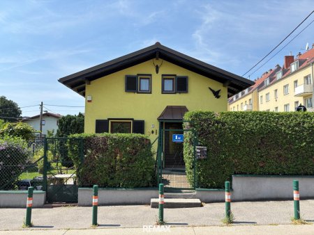 Haus straßenseitig