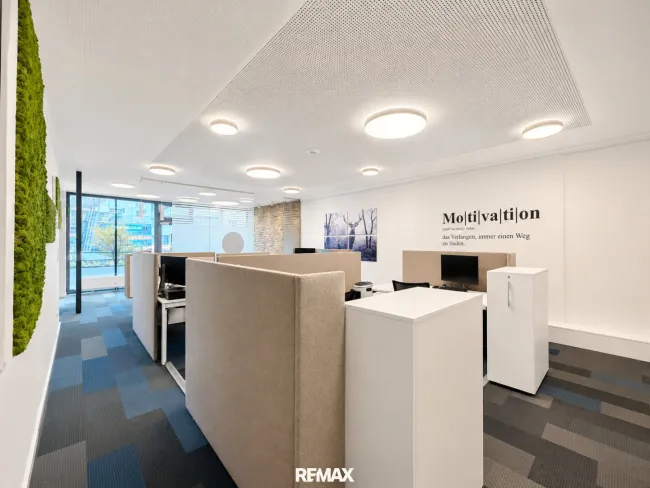 *** Design. Lage. Rendite. – Exklusive Büro- und Geschäftsräumlichkeiten mit 315,21 m², traumhafter 70 m² Sonnenterrasse und vielseitigem Wohnpotenzial *** - Bild