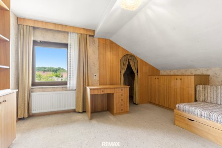 Zimmer Dachboden