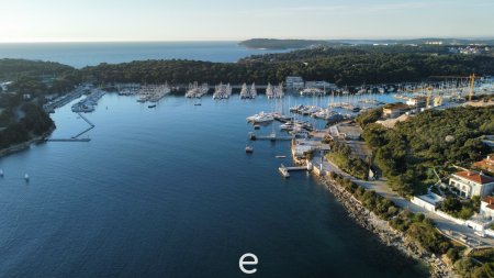 Exklusive Moderne Villa in Pula/ Pješčana Uvala: Luxus und Komfort auf 507,62m²