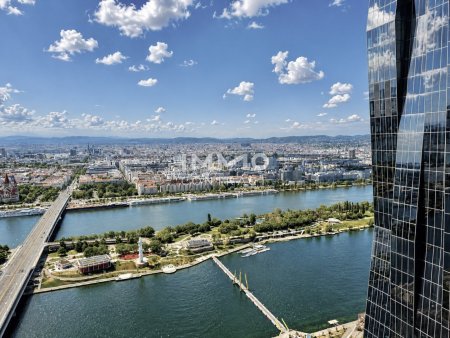 Zwei-Zimmer-Wohnung mit Westausrichtung im DC Tower 2