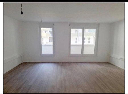 Büro/Praxis mit Tiefgaragenplatz im Neubau!