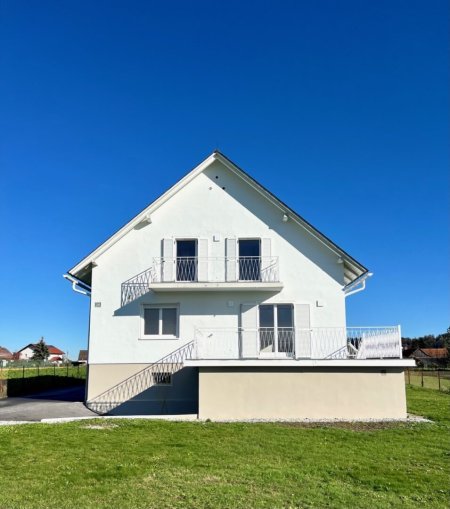 Einfamilienhaus mit zwei Garagen in Fernitz! Grundstück ca.705m²! Provisionsfrei!