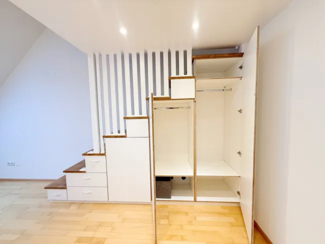 Schlafzimmer 2