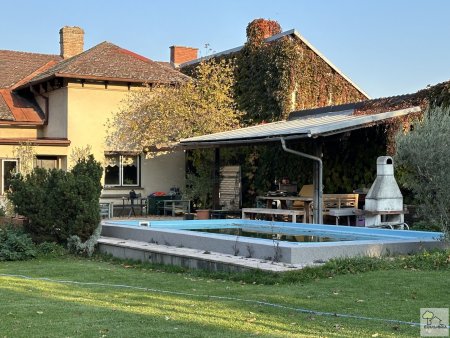 TOP LAGE ! SELTENE GELEGENHEIT ! ca. 2200 m2 GROSSES GRUNDSTÜCK MIT ALTBESTAND IN KLOSTERNEUBURG OBERE STADT !