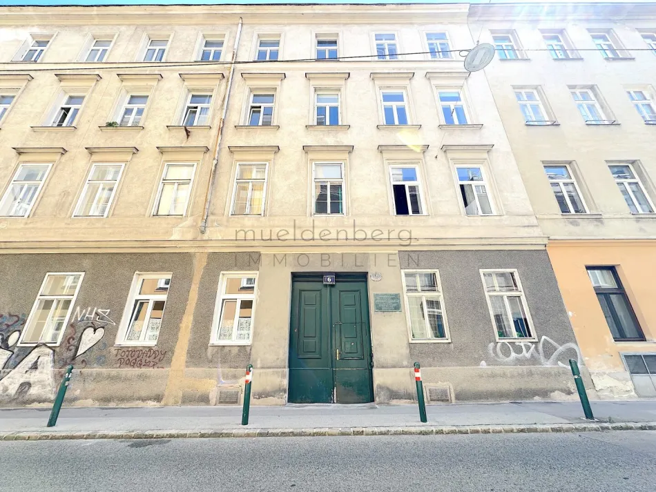Rohdachboden mit Entwicklungspotenzial - Bild