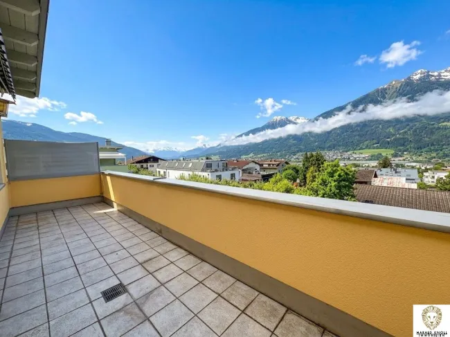 Exklusive Dachgeschosswohnung mit Panoramablick in Telfs - Bild