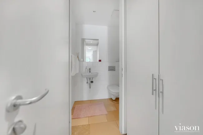Gäste WC mit Abstellraum