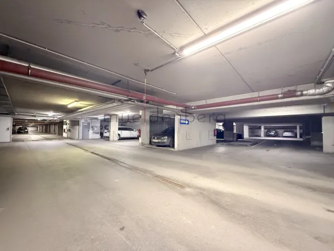 Garagenplatz nahe Donaufelderstraße - Titelbild