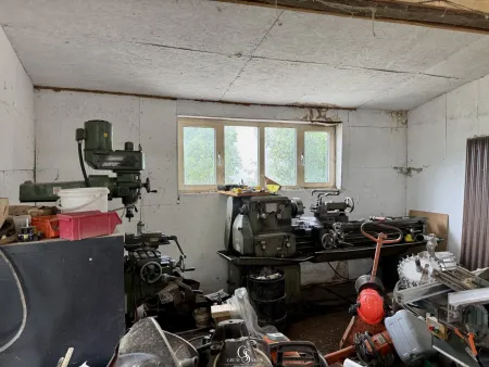 2. Werkstätte im großen Stallgebäude (wird geräumt)