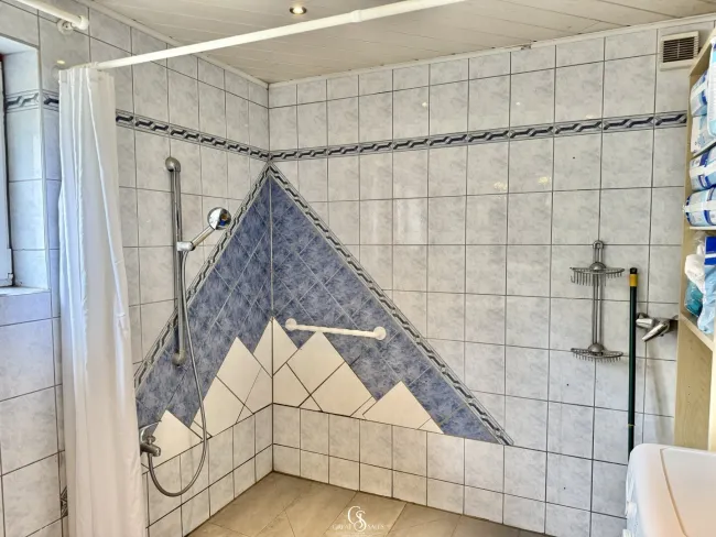 Badezimmer EG