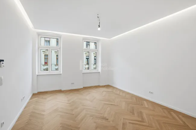 Kernsaniert: 3-Zimmer-Wohnung im 4. Liftstock in Währing - Titelbild