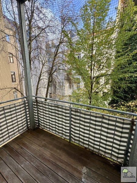 Charmante, Top-Sanierte 2,5-Zimmer Balkonwohnung, direkt am Währinger Gürtel
