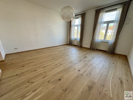 Charmante, Top-Sanierte 2,5-Zimmer Balkonwohnung, direkt am Währinger Gürtel