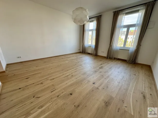 Charmante, Top-Sanierte 2,5-Zimmer Balkonwohnung, direkt am Währinger Gürtel - Titelbild
