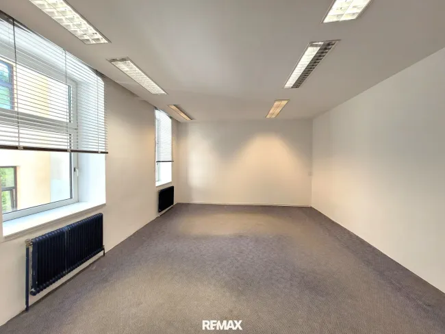 Büroraum 1 / Besprechungszimmer