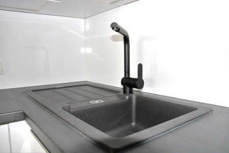 PERFEKTE GARTENWOHNUNG - TOP PREIS - TIEFGARAGE - Schnell Termin vereinbaren - BESICHTIGUNG AM 3.8. und 4.8.2026