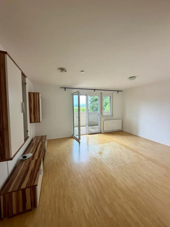 Moderne 2-Zimmer-Eigentumswohnung mit großem Balkon, Carport & Grünblick in Wildon – sofort bezugsbereit! - Bild
