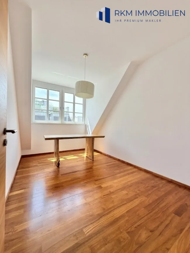 Arbeitszimmer