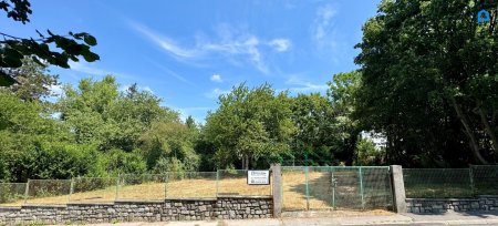 "Platz für Ihre Vision -- Baugrund ca. 952 m² -- optimale Breite u. Tiefe -- Südhang am Wolfersberg."