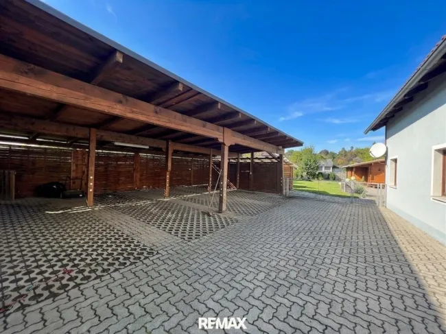 Carport