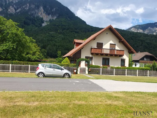 Sehr gepflegtes charmantes Landhaus in Reichenau an der Rax – 5 Zimmer, Garten & 2 Garagen und sofort beziehbar - Bild