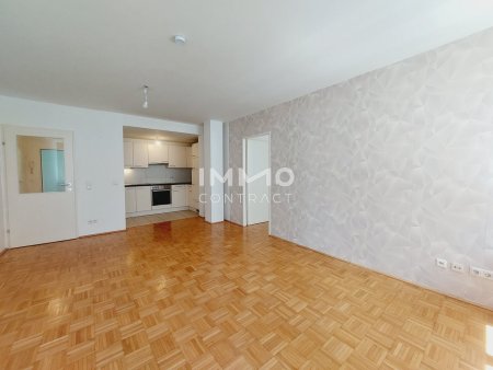 2-Zimmer-Wohnung in begehrter Lage nahe Weinbergen und Türkenschanzpark