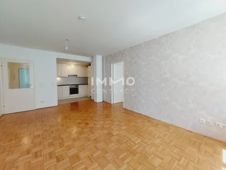 2-Zimmer-Wohnung in begehrter Lage nahe Weinbergen und Türkenschanzpark