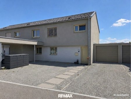 ***OPEN HOUSE Freitag, 18. September 2026 von 14 - 16 Uhr *** Modernes Plus-Energie-Reihenhaus in Massivholzbauweise