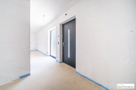 Vollunterkellertes Einfamilienhaus in Bahnhofsnähe - belagsfertig
