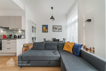 Entzückende 2-Zimmer Wohnung mit Balkon, Nähe Matzleinsdorferplatz