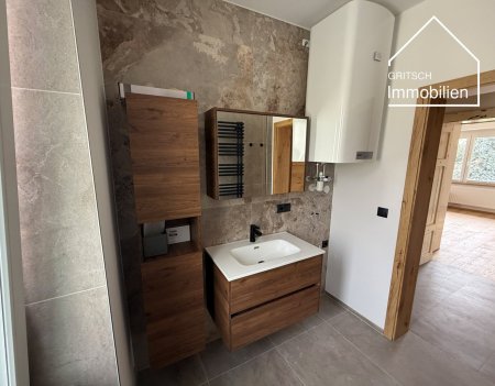ABSAM - Frisch renovierte 3-Zimmer-Wohnung mit zugeordnetem Garten in ruhiger Lage
