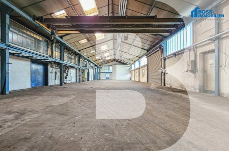 Attraktive Lagerhalle mit vielfältigen Nutzungsmöglichkeiten