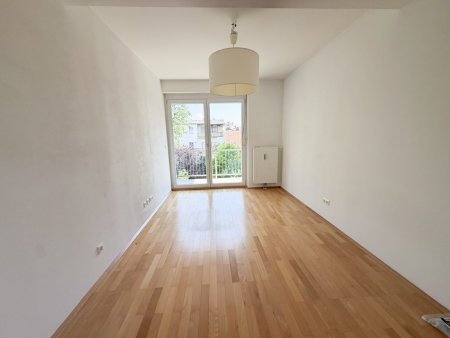 Helle 3-Zimmer-Wohnung mit zwei Balkonen – Nähe Citypark Graz
