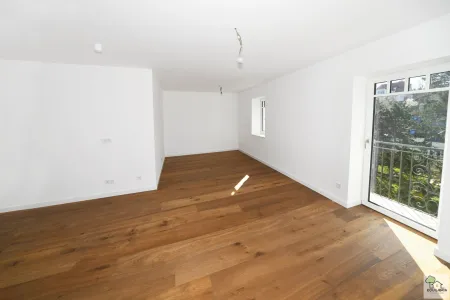 NEUER PREIS!! FERTIGGESTELLT- SOFORT VERFÜGBAR - Neubau- Dachgeschosswohnung im historischem Altbau !