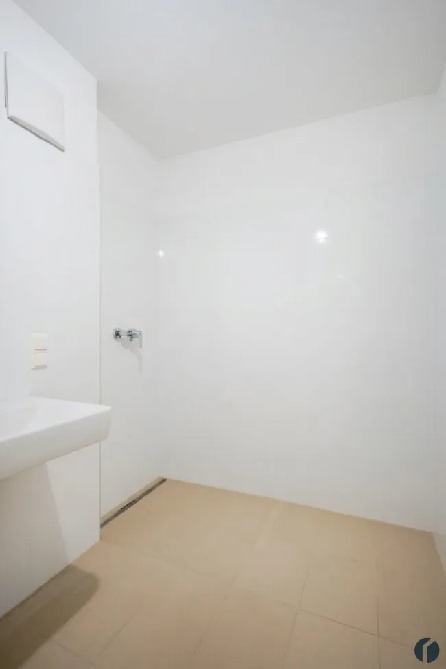 Badezimmer mit Walk-in Dusche