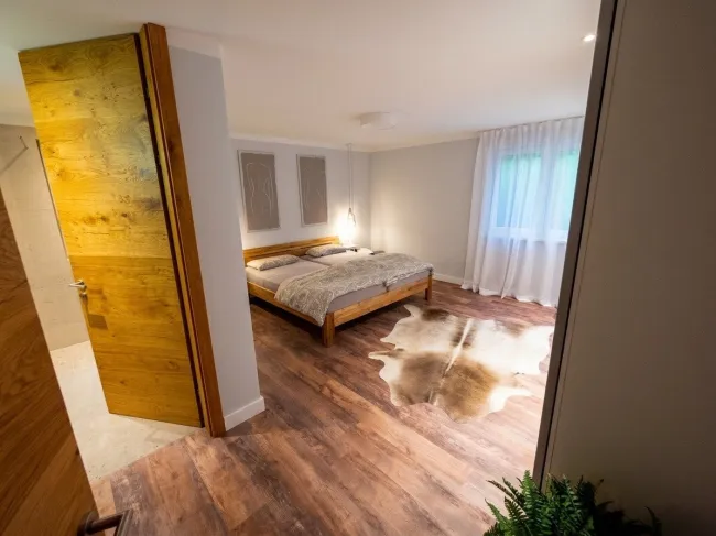 Masterbedroom (Erdgeschoss)