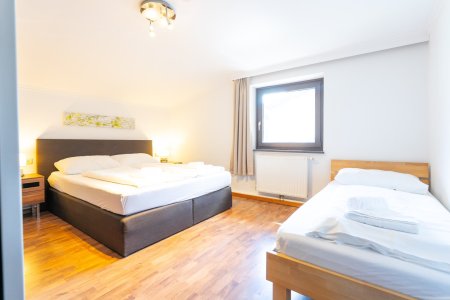 Haus mit 3 Wohnungen in Zell am See - Touristische Nutzung möglich!