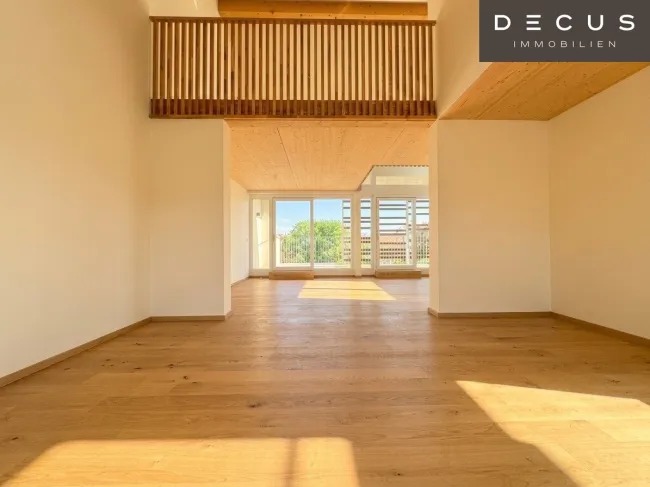 | TRAUMHAFTE DACHGESCHOSS-MAISONETTE | PENTHOUSE | ERSTBEZUG | 5 ZIMMER | LICHTDURCHFLUTET | LIFTZUGANG IN DIE 1. ETAGE | 2 FREIFLÄCHEN | TOP LAGE - Bild
