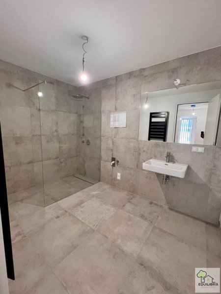 PROVISIONFREI ! ANLEGER AUFGEPASST ! GUT VERMIETET ! - Neuwertige 2-Zimmer-Wohnung mit Loggia und Küche in 1210 Wien