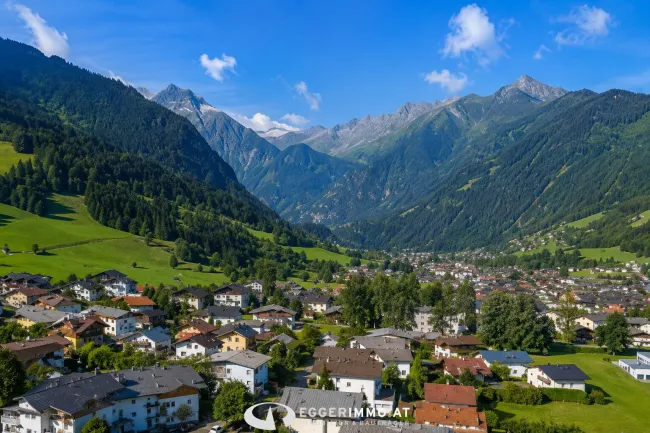 Exklusive Ferienwohnung mit zwei separaten Wohneinheiten, Wellnessbereich und traumhaftem Bergblick in Kaprun - Titelbild